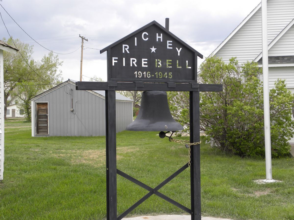 Richey Firebell (1916 - 1945)